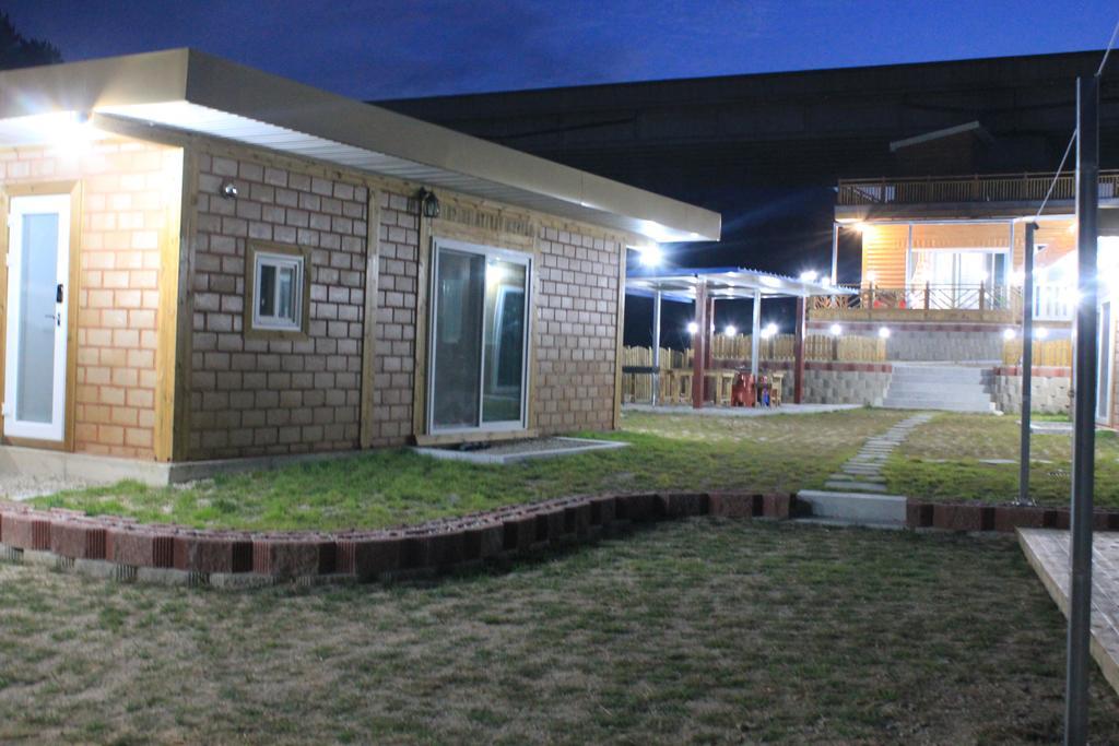 Tobang Red Clay Pension Pohang Buitenkant foto